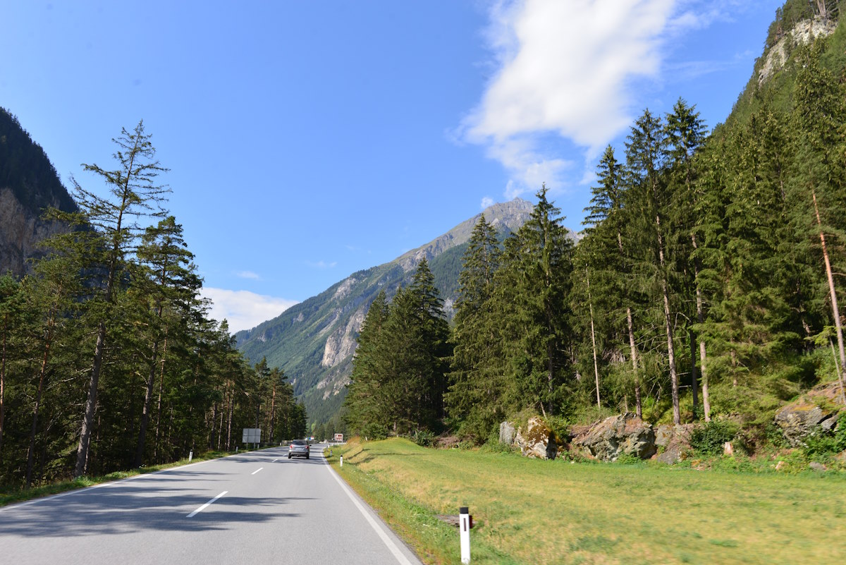 maut1.de-Blog: Bild von der Reschenstrasse B 180 in Tirol